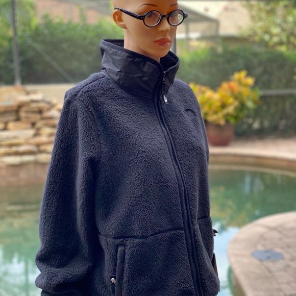 NORTH FACE CAMPSHIRE SHORT CROP JACKET BLACK - Picture 2 of 12